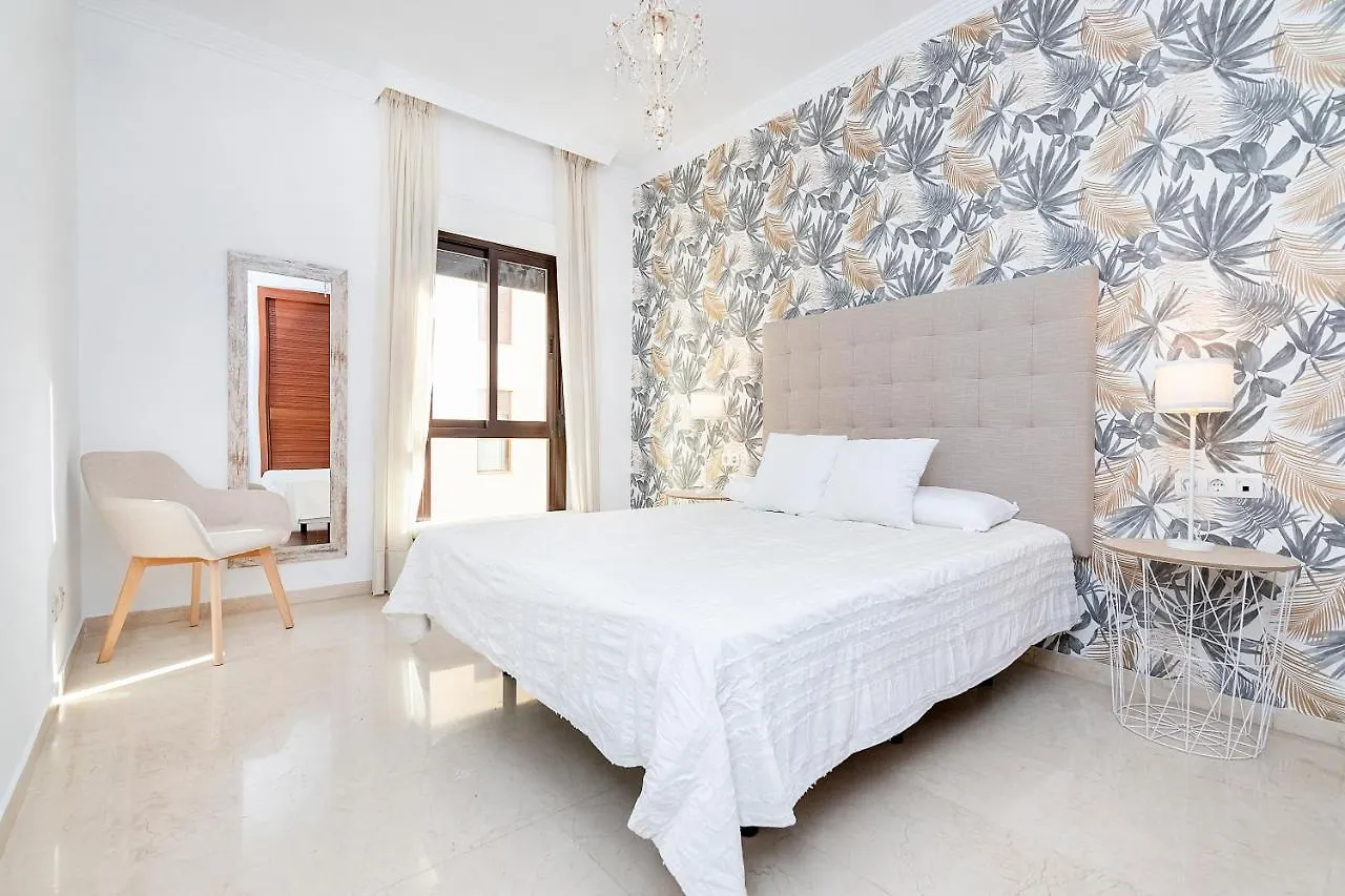 Bhost - Colon Apartment Malaga