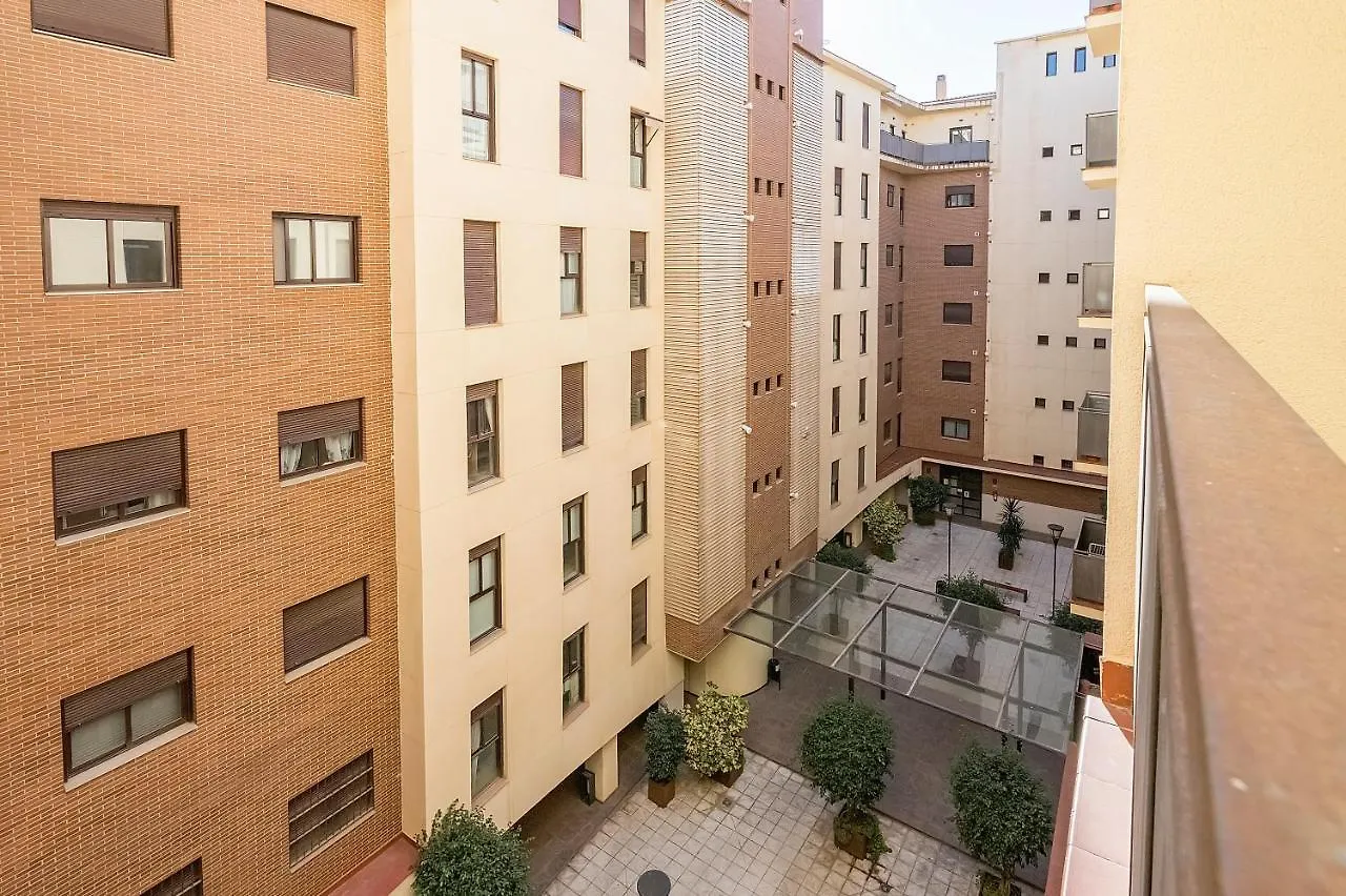 Bhost - Colon Apartment Malaga Spain